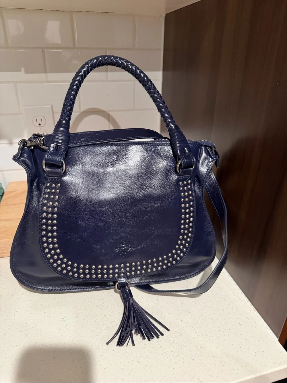 Patricia Nash Discovery Leather Vernazza Flap Satchel Navy‎